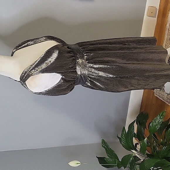 MNG Mango Textured Deep V Neck Pockets Lined Silver Metallic Mini Dress Sz 2 - Picture 5 of 16